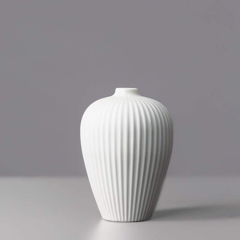 Large White Ribbed Budvase